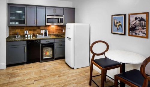 Deluxe Loft