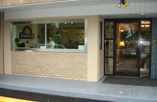 Northwest Raleigh Hotel | Days Inn by Wyndham Raleigh Glenwood-Crabtree