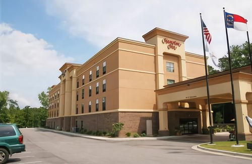 Pine Forest Hotel | Hampton Inn Spring Lake Fayetteville