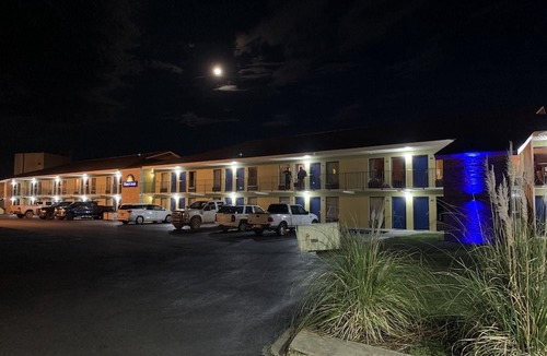 Seiglers Crossroads Hotel | Days Inn by Wyndham Aiken - Interstate Hwy 20