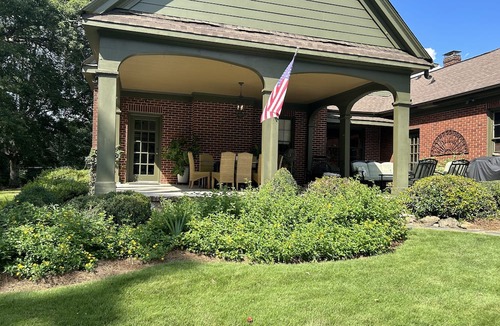 Athens House | Large home 12 mins from Sanford Stadium/downtown, 8 mins to Botanical Gardens