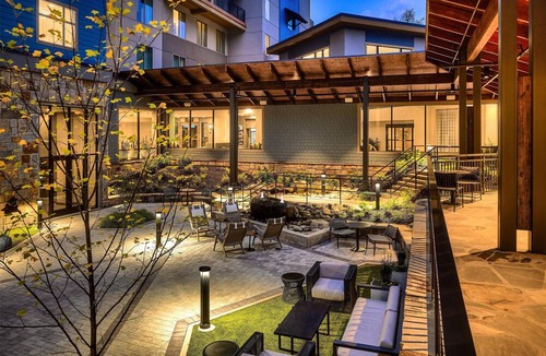 Gatlinburg Hotel | Embassy Suites By Hilton Gatlinburg Resort