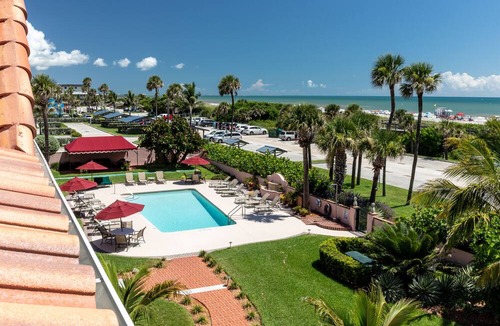 Cocoa Beach Hotel | The Inn at Cocoa Beach - Adults Only