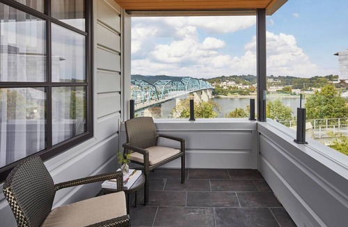 Downtown Chattanooga Hotel | The Edwin Hotel, Autograph Collection