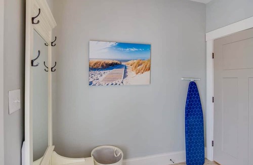 Northeast Virginia Beach Villa | 410b The King Neptune House