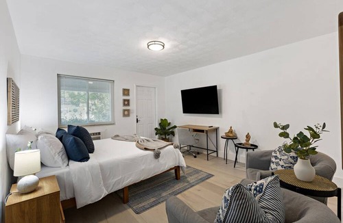 Lake Ridge Apartment | Charming Cozy Studio Lake Ridge