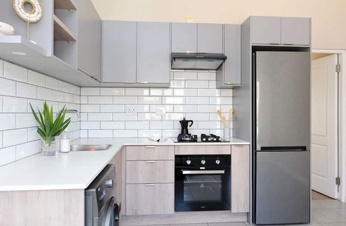 Conway Apartment | Cozy 2-bedroom apartment in charming Orlando with AC, WiFi
