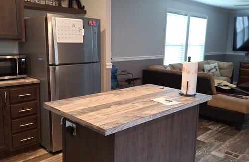 Lexington House | Cozy 1-bedroom close to Lake Murray, Augusta, Lexington & Columbia.