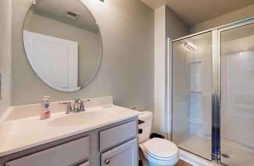 Moncks Corner House | Charming townhome with patio, W/D, central AC & pool