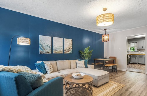 Garden City House | Stylish, Spacious, Convenient Location! 30Days+ ok