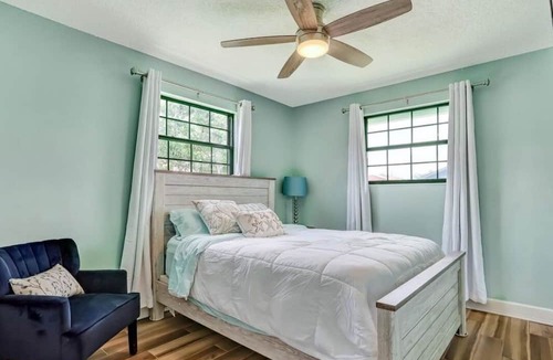 Jacksonville House | Beautiful and spacious 4 Bedroom Home
