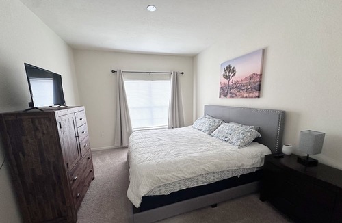 Lake Mary Apartment | Spacious Apt in Sanford, FL, High Ceilings, Washer/Dryer w/ Patio, Pool Access