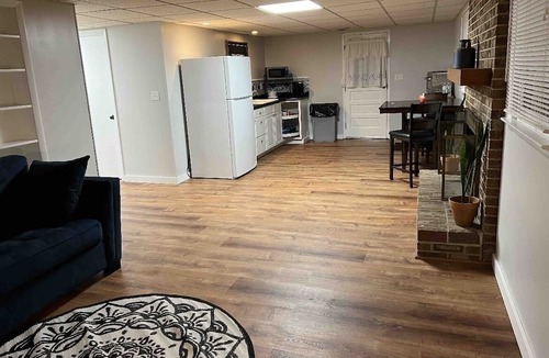 Walhalla House | Basement Apartment