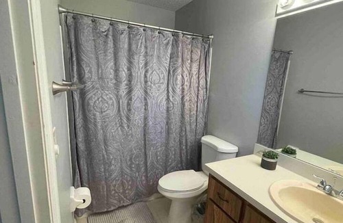Florida Ridge Apartment | 2 Bedroom 740390 by Houzlet