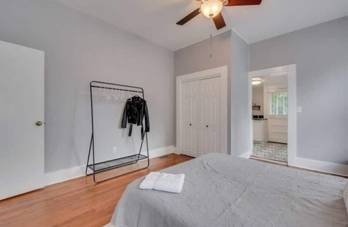 Midtown House | Keep on the Sunny Side in Midtown Augusta