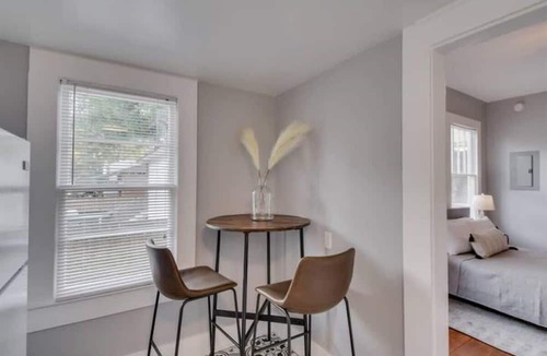 Midtown House | Keep on the Sunny Side in Midtown Augusta