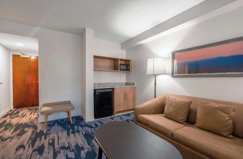 Town Center Hotel | Fairfield Inn & Suites by Marriott Atlanta Kennesaw