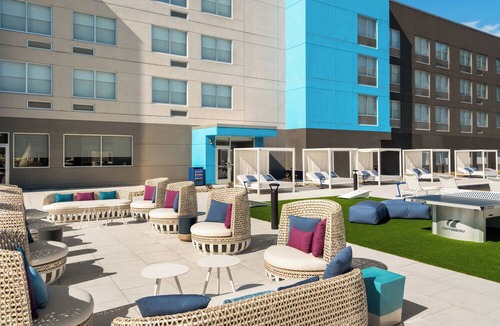 Wilmington Hotel | Tru by Hilton Wilmington
