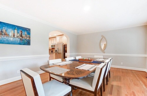 Wessex Square House | Uptown Luxe w/ King Suite & Hot Tub | Sleeps 20+