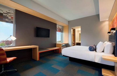 The Vista Hotel | Aloft by Marriott Columbia Downtown