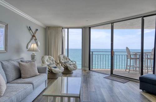 Garden City Condo | Surf Master 910 Beautifully Renovated 2-Bedroom Oceanfront Condo