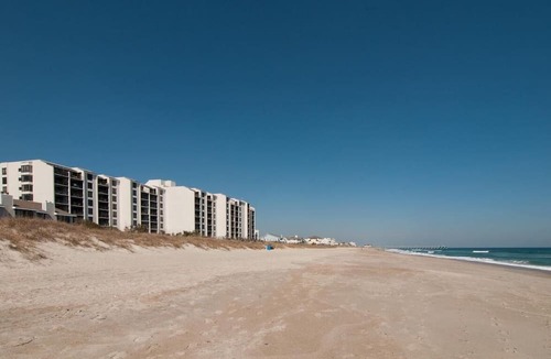 Wrightsville Beach Condo | Newly remodeled oceanfront condo in Station One!