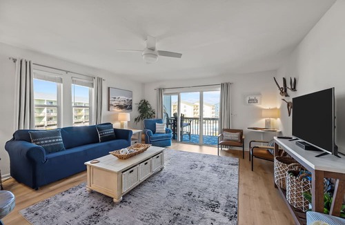 Surf City Condo | The Blue Pelican | Oceanview, Pool & Beach Access