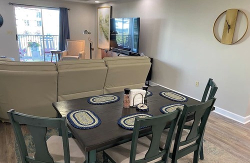 Bluff City Condo | “New” Speedway Skyview: Modern Trackside Stay, 3BR