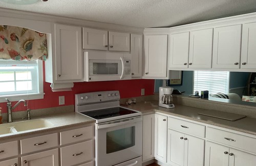 Townsend House | Shellpoint in Townsend Ga. Spacious 3-bedroom mobile home lodge fee 129. a night