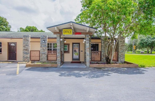 Bartow Apartment | King Bed|Non smoking