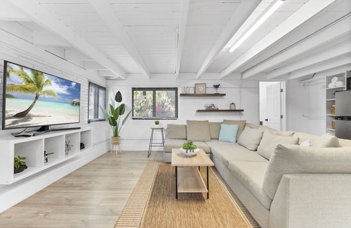Poinsettia Heights Condo | Oasis by Sun Getaway Rentals Fort Lauderdale