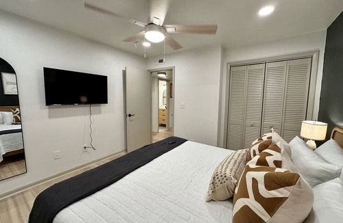East Ocean View Apartment | 2 king beds -2nd fl walk 2 beach #5