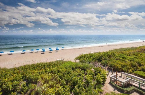 Stuart Hotel | Direct Pool View | Golf. Outdoor Pool. Gym.