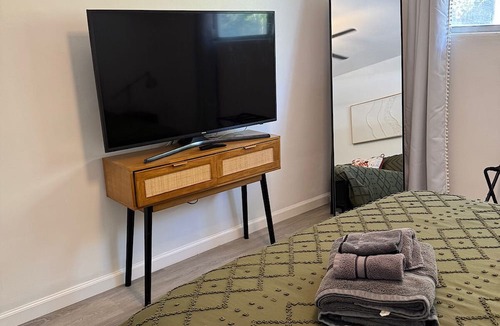 South Eola Condo | Renovated Condo Lake Eola View Great Location