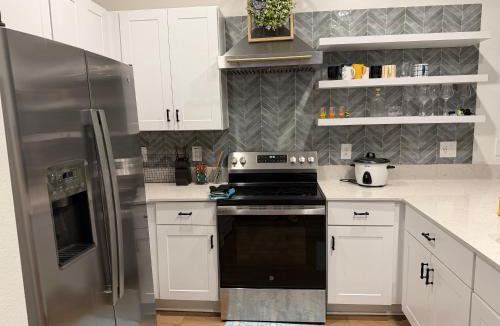 Wesley Chapel House | Guest Rooms San Antonio,FL