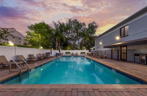 River Oaks Hotel | Best Western Fort Lauderdale Airport Cruise Port