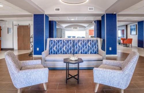 Deltona Lakes Hotel | Holiday Inn Express Hotel & Suites Orange City - Deltona by IHG