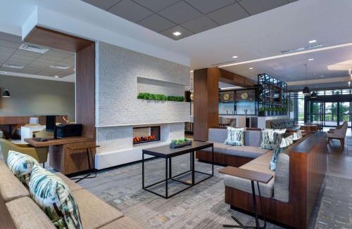 Florida Center Hotel | Wyndham Garden Orlando Universal/I Drive