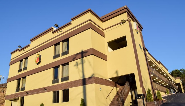 Super 8 by Wyndham Raleigh Downtown