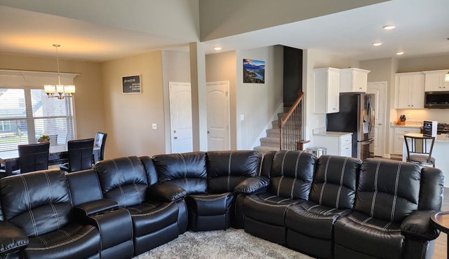 Spacious Stonegate