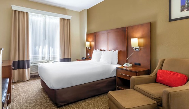 Comfort Suites Raleigh Walnut Creek