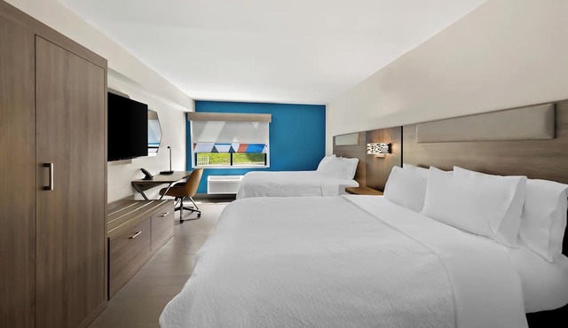 Holiday Inn Express & Suites Raleigh NE - Medical Ctr Area by IHG