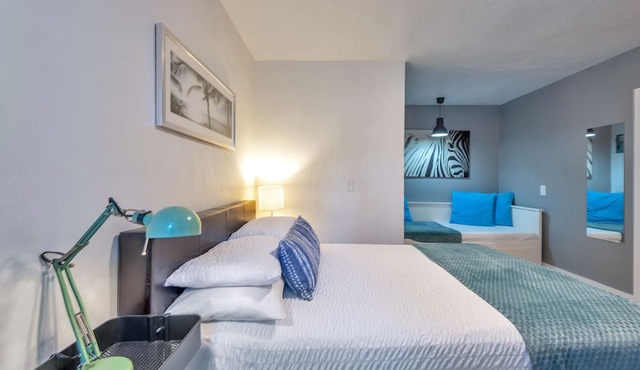 Oasis Hotel