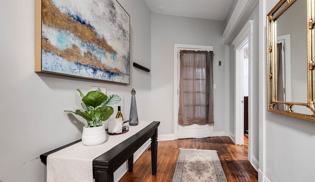 Carytown nest/King Bed/fully fenced