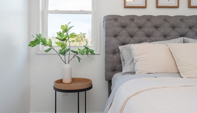 Charming, Quiet & Private Apt in Great Location w/Wi-Fi & Laundry