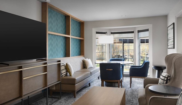 Complimentary Breakfast Buffet + Free Wi-Fi | Close to Research Triangle Park