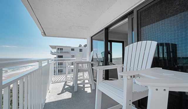 Luxury, direct oceanfront 2/2, top-floor corner with wrap-around balcony and heated pool