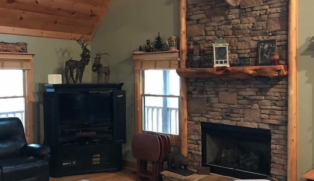Big Buck Cabin - availability in September, November and December.