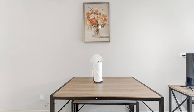 City Escape: Stylish Studio Oasis