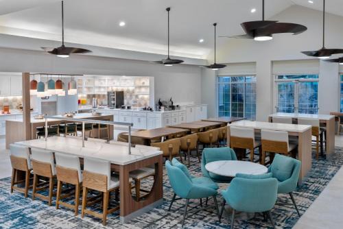 Homewood Suites by Hilton Orlando-Nearest to Universal Studios